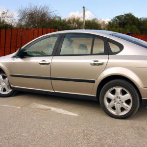 ford mondeo 1.8 opis